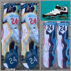 Ken Griffey Max 1s socks
